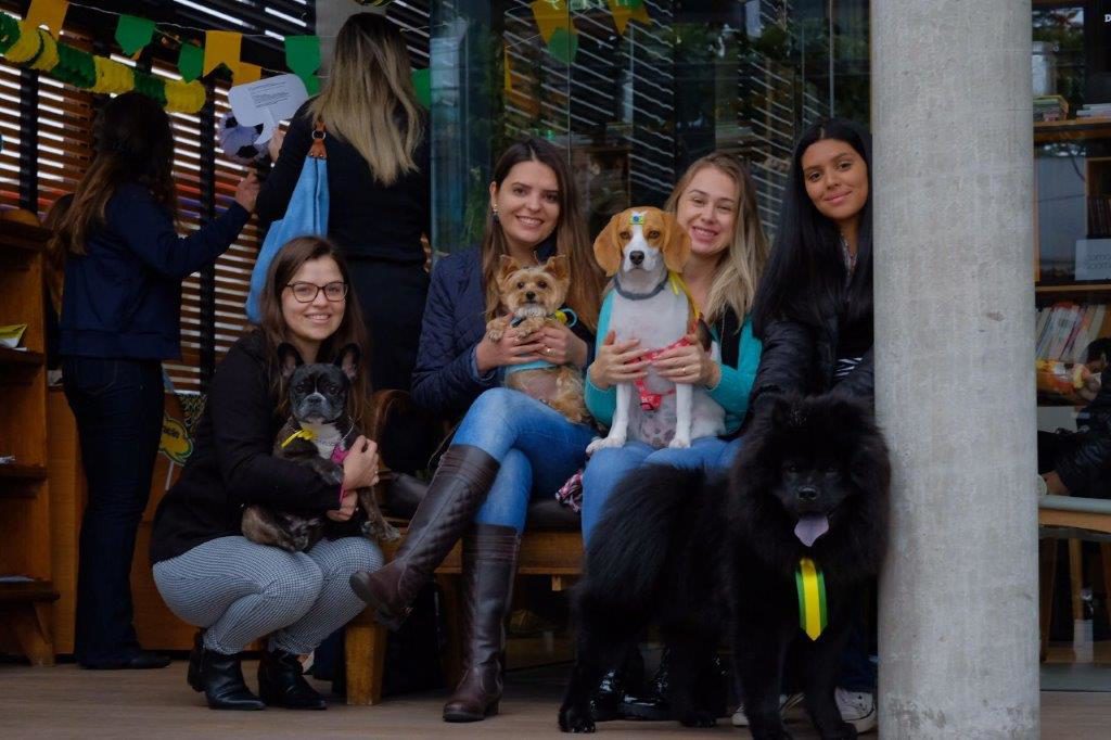 Galeria de fotos: veja quem passou pelo evento “Café Com Cão na Copa”
