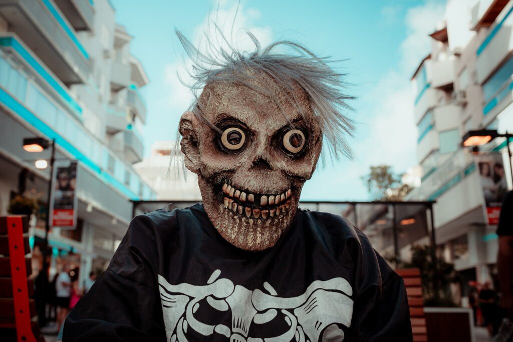 Halloween no Jurerê OPEN terá Casa do Terror e camarim para penteados e maquiagem