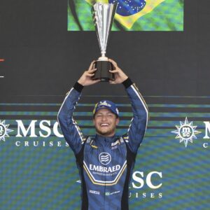 Piloto catarinense Jeff Giassi encerra 2025 com pódios e balanço positivo na Porsche Cup