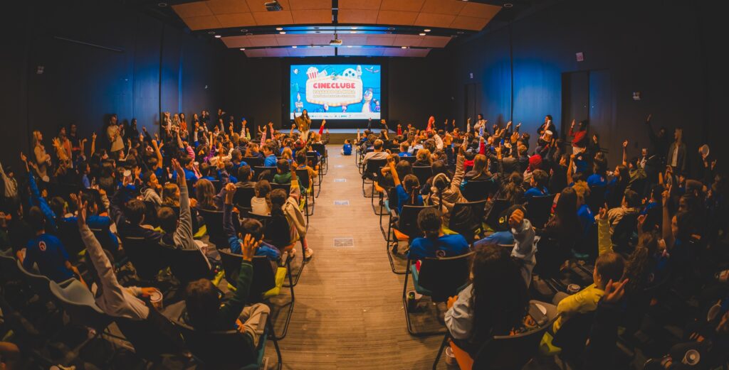 Cinema infantil gratuito sobre a história de SC terá sessões neste domingo, em Florianópolis
